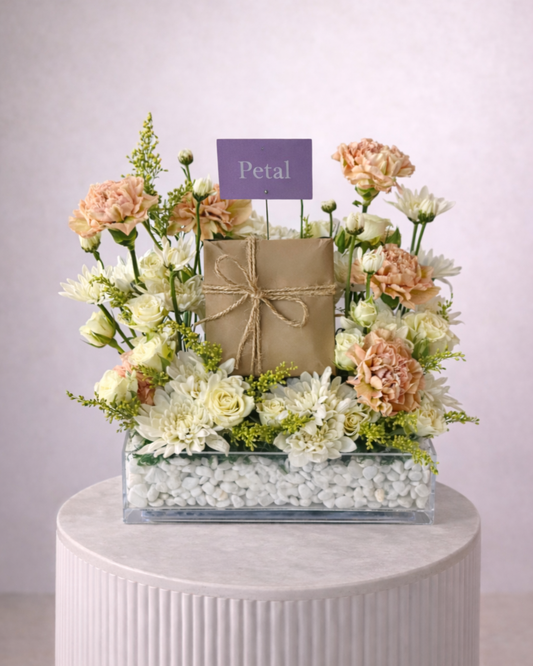 Elegant Gift Bloom